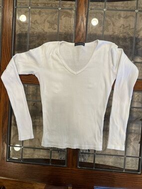 Brandy Melville White Ribbed V-Neck Long Sleeve Top
